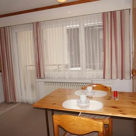 Paradies 201 *