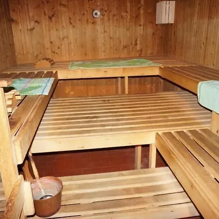 Apartment Paradies 201 *